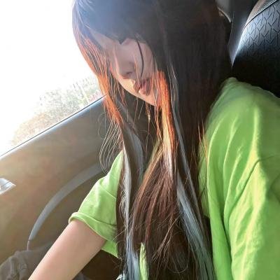 甜蜜寂寞女孩